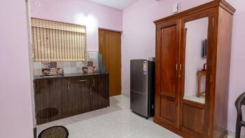 Quarto casal luxo, sacada, vista para o jardim | Parte interna