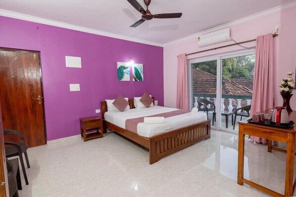 Deluxe Double Room, Balcony, Garden View | Desk, laptop workspace, iron/ironing board, free WiFi - The Lobos (Benaulim)