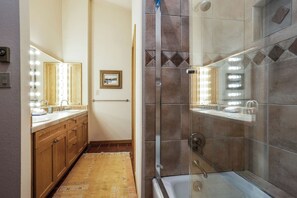 Hair dryer, towels - Potato Patch Club - Summer Pool & Tennis Courts (Vail)