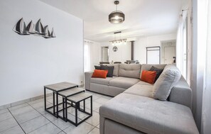 TV, fireplace - Maison cosy, plage à 600m (Saint-Germain-Sur-Ay)