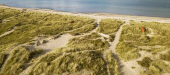 Charming timber house with sauna near beach