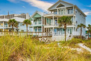 Exterior - “A Sight to Sea”. Beach-front home w/private pool (Panama City Beach)