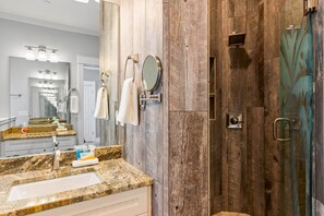 Hair dryer, towels, soap, toilet paper - “A Sight to Sea”. Beach-front home w/private pool (Panama City Beach)