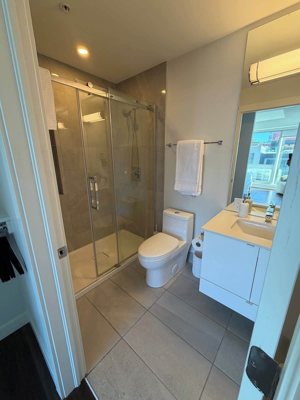 Shower, hair dryer, shampoo