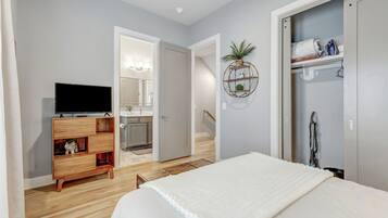 4 soverom, skrivebord, strykejern/-brett og wi-fi