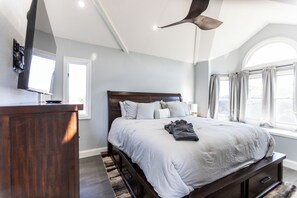 Strykejern/-brett, reiseseng for barn, wi-fi og sengetøy