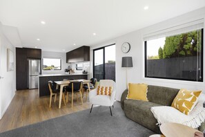 Interior - Musselburgh Rise Townhouse (Dunedin)