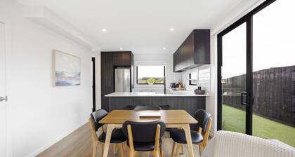 Musselburgh Rise Townhouse