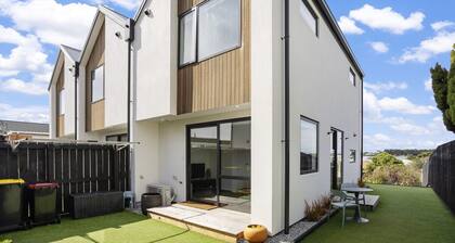 Musselburgh Rise Townhouse
