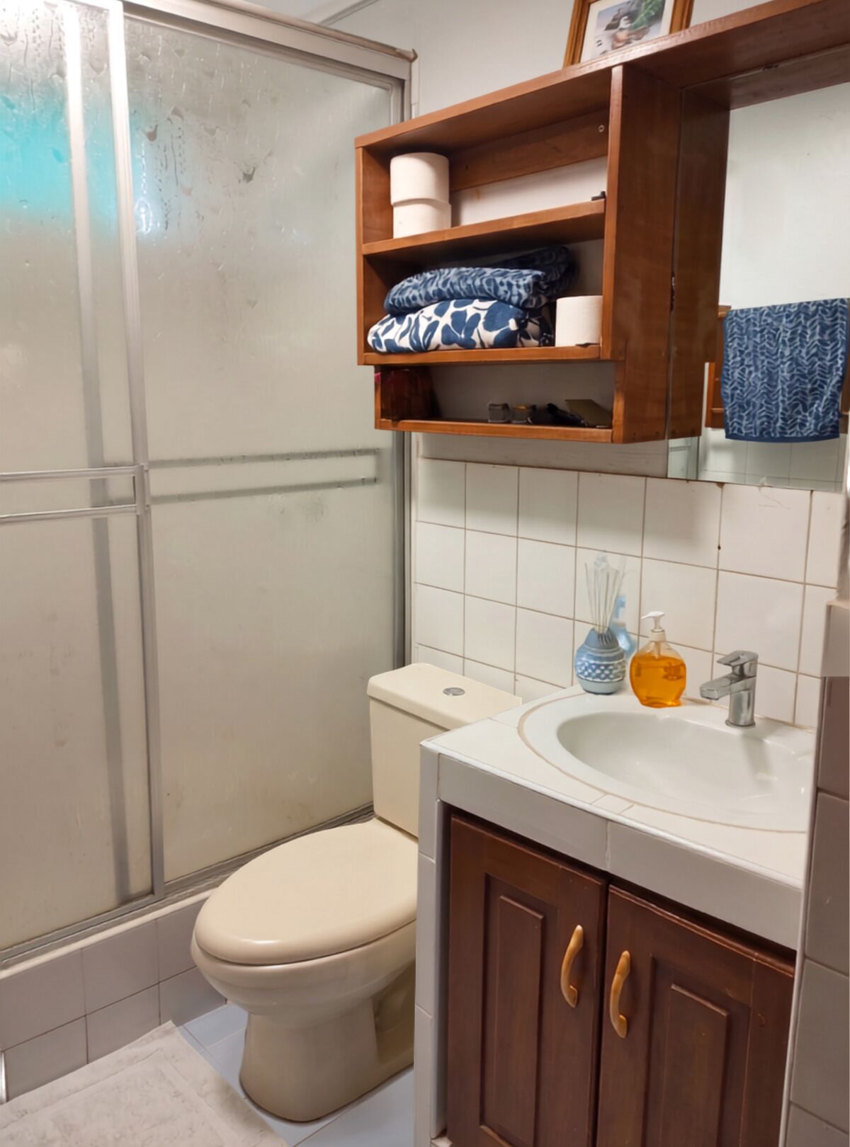 Towels, soap, toilet paper