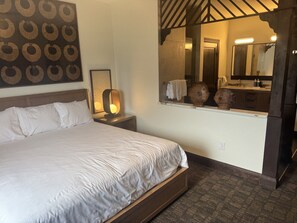 2 bedrooms, iron/ironing board, Internet, bed sheets - Ultra‑Rare Ironman Week Availability: 2‑Bedroom Deluxe at Wyndham Kona Hawaiian! (Kailua-Kona)
