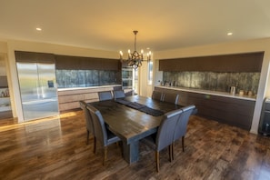 Dining - West Manor, mountain views (Twizel)