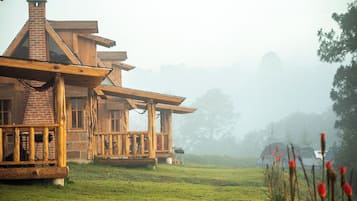 컴포트 캐빈, 산 전망 | 외관