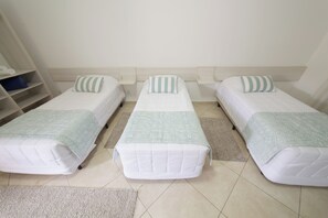 Desk, laptop workspace, free WiFi - Hotel do Feijão  (Cachoeira Paulista)