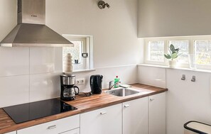 Fridge, microwave, dishwasher, coffee/tea maker