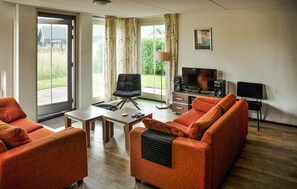 TV - Pet friendly home in Witmarsum with WiFi (Witmarsum)