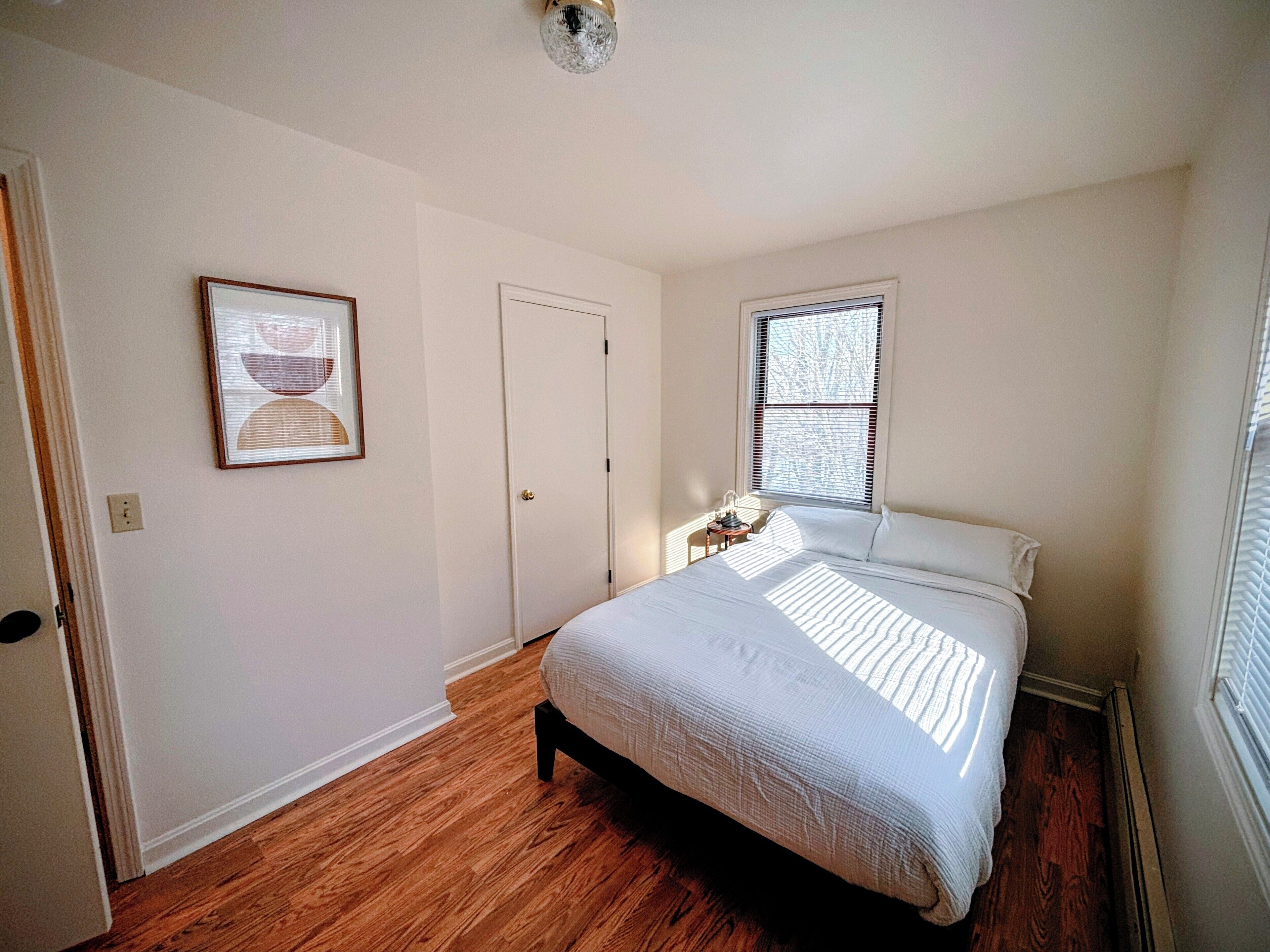 3 室のベッドルーム、WiFi、ベッドシーツ