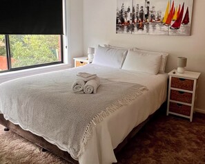 Room - Howrah Gem (Howrah)