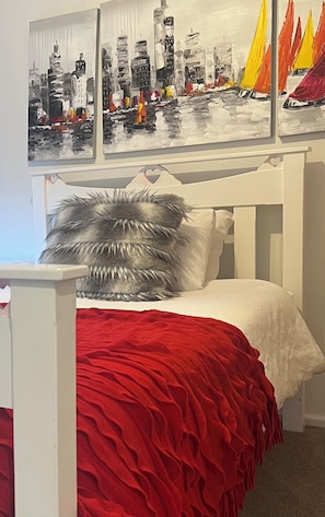 Room - Howrah Gem (Howrah)