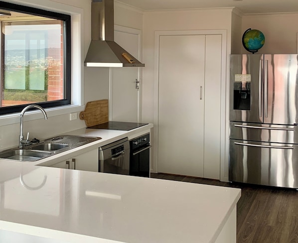 Private kitchen - Howrah Gem (Howrah)