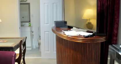 Cozy 1-bedroom apartment in beautiful Washington with Free Parking