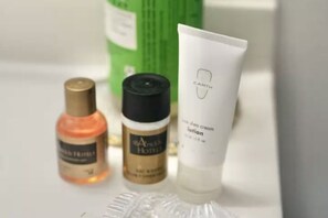 Luokittelematon kuva, 2 kautta 32, painike