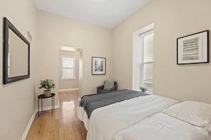 2 bedrooms, desk, iron/ironing board, free WiFi