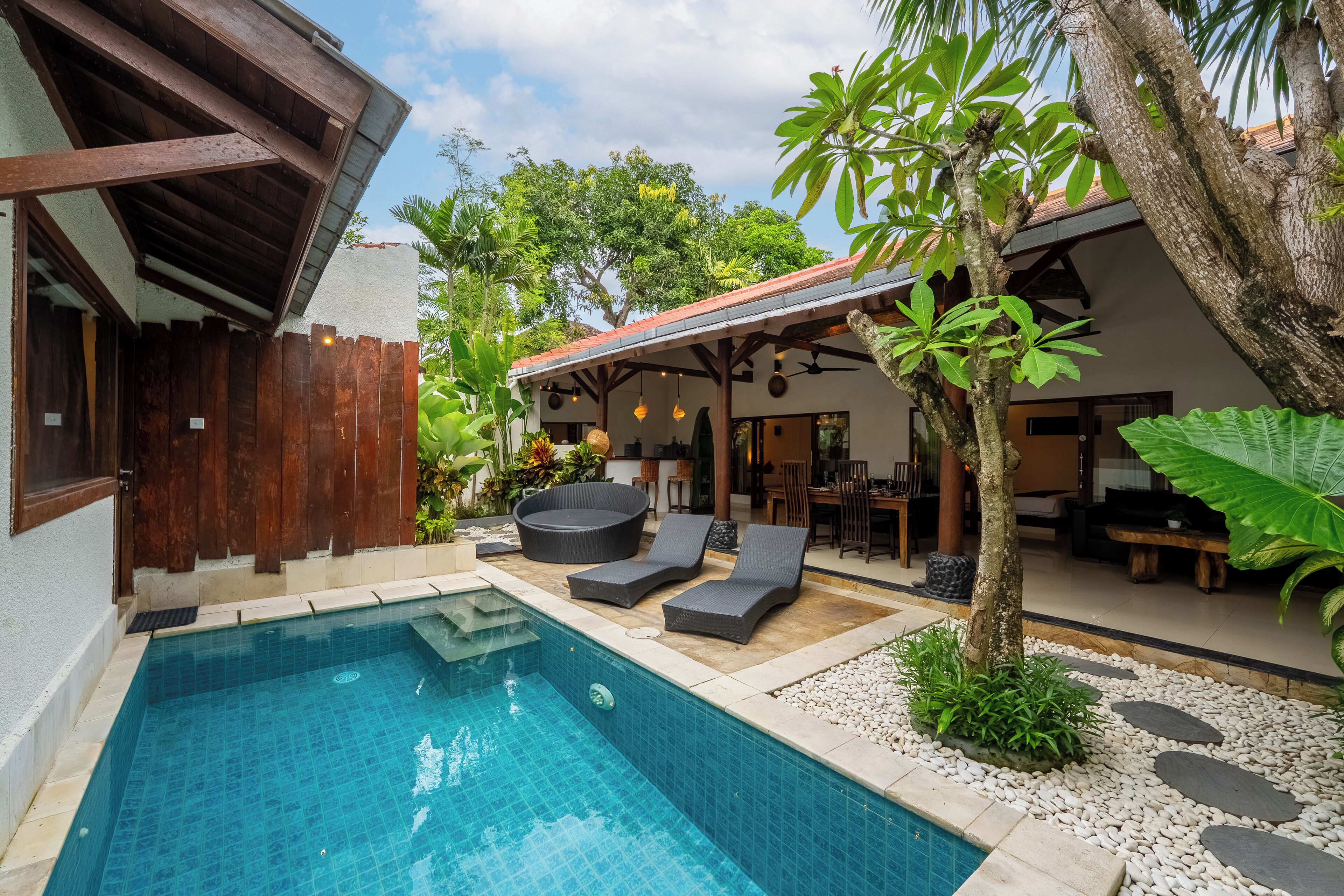 Outdoor pool, pool umbrellas, pool loungers