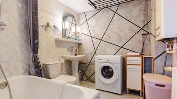 Hårføner og håndklær