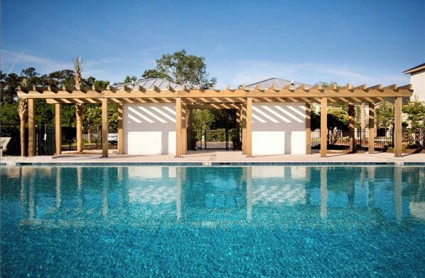 Pool - Book a stay of two weeks or more and enjoy a complementary sunset cruise charter (St. Simons Island)