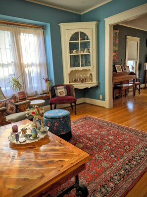 Interior - World Cup Stay: Experience America from THE Historic Hood in Lawrence, Kansas! (Lawrence)