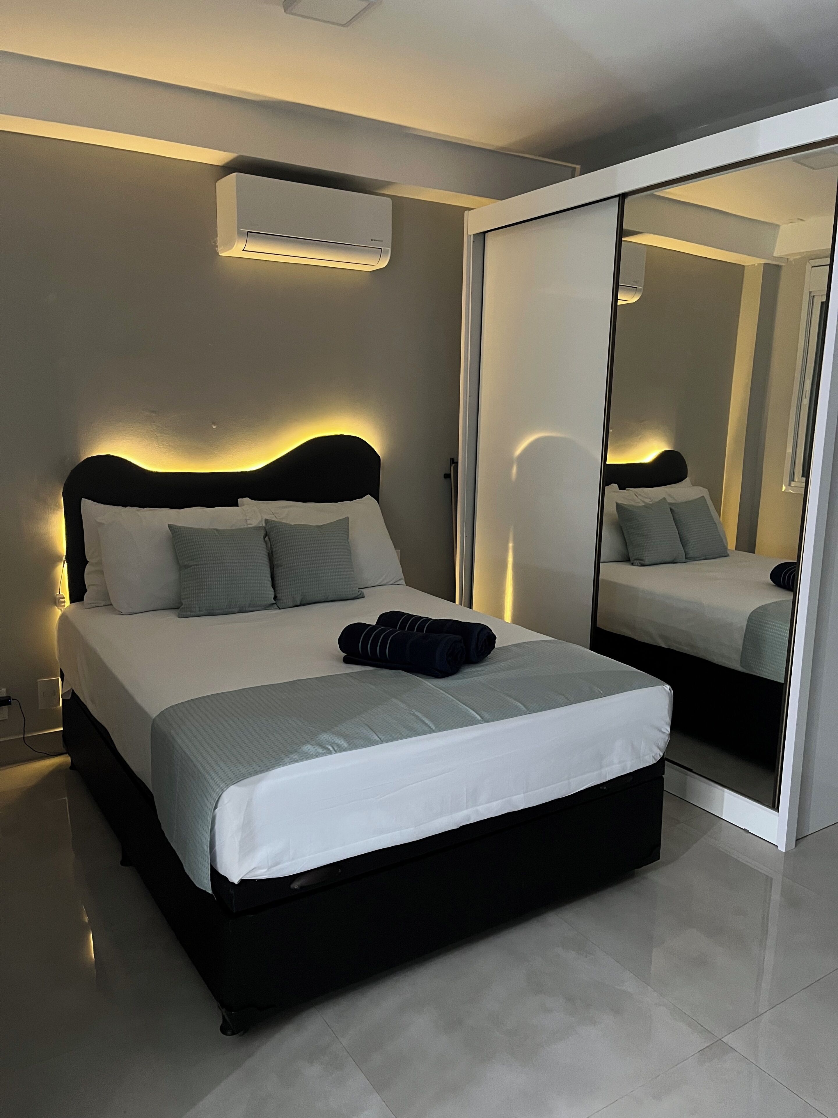 1 bedroom, desk, iron/ironing board, WiFi (free)
