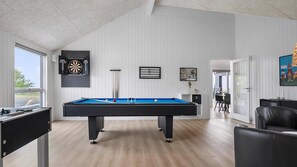Spielezimmer