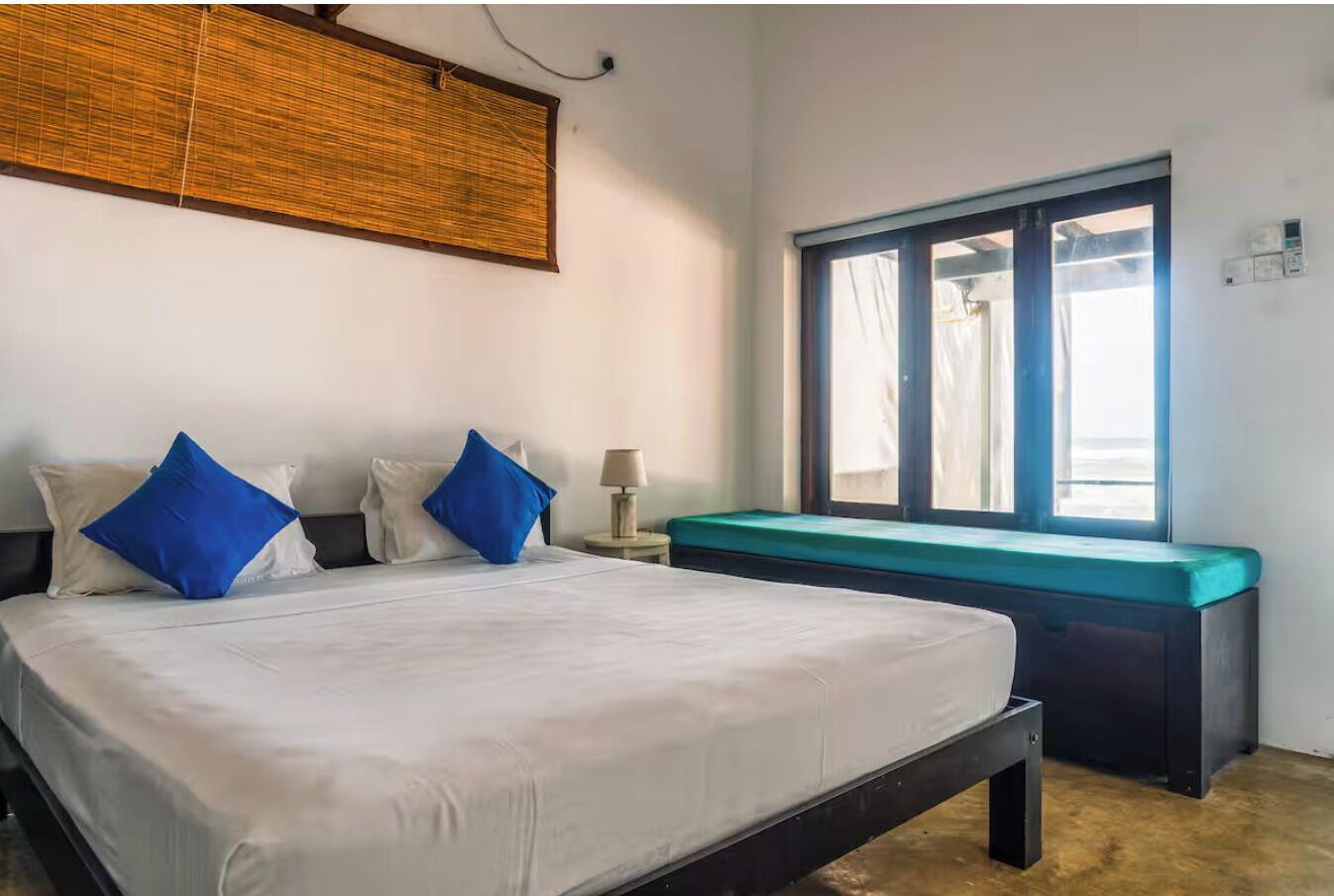 3 bedrooms, iron/ironing board, Internet, bed sheets