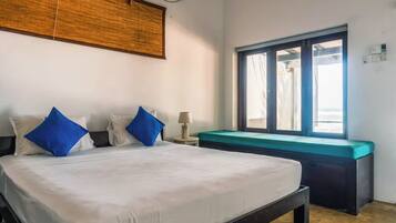 3 bedrooms, iron/ironing board, Internet, bed sheets