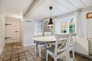 Dining - Historic townhouse in the heart of Ærøskøbing (Ærøskøbing)