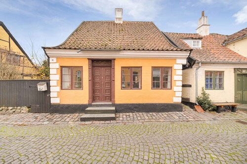 Historic townhouse in the heart of Ærøskøbing