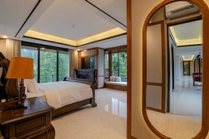 Family Villa, 5 Bedrooms, Mountain View