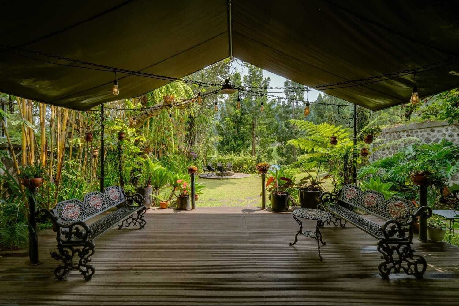 行政小屋, 山景 | 花園景