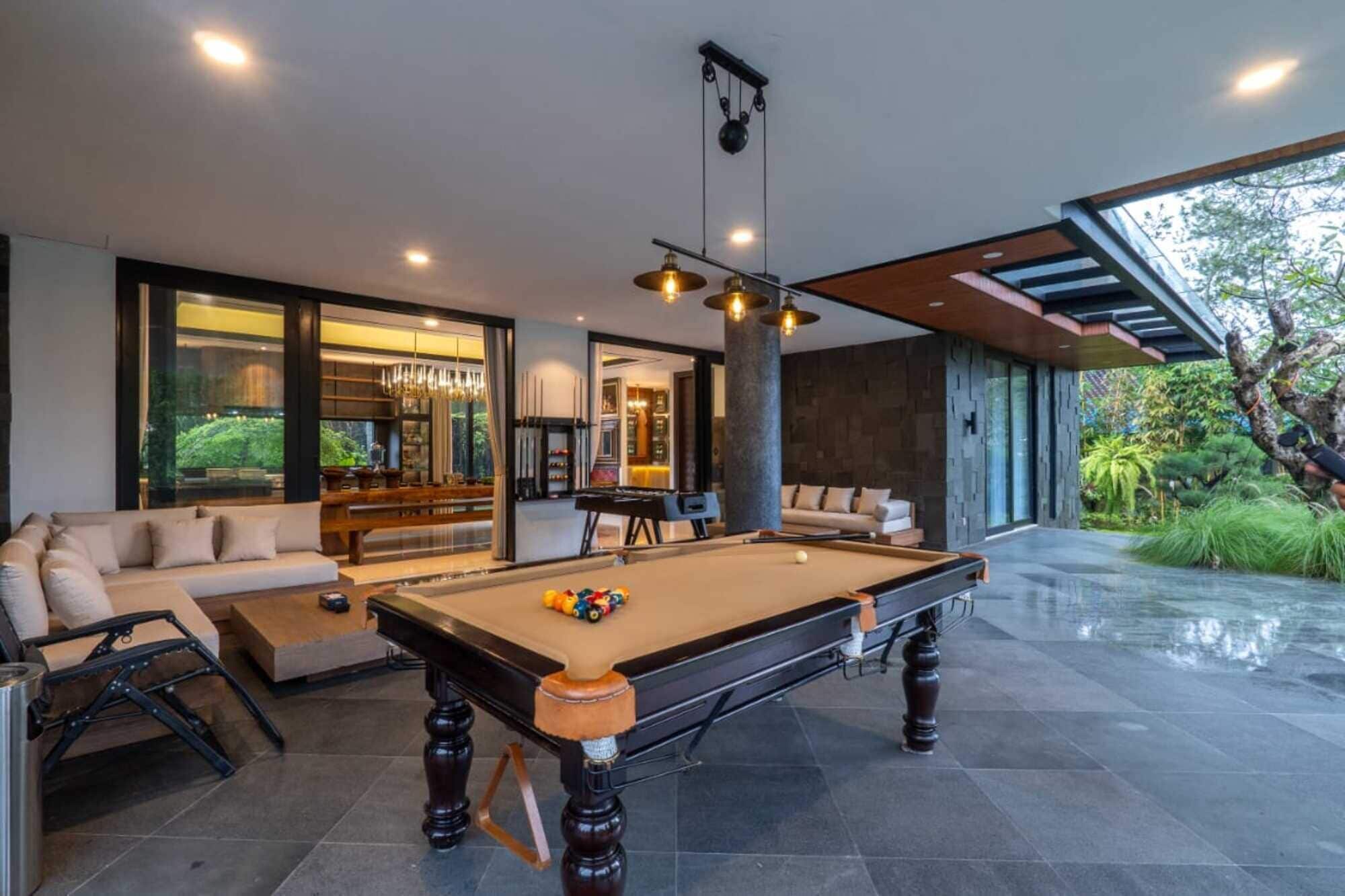 Family Villa, 5 Bedrooms, Mountain View | Terrace/patio