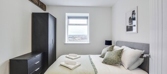 Canal View 2BR Home for Families and Friends