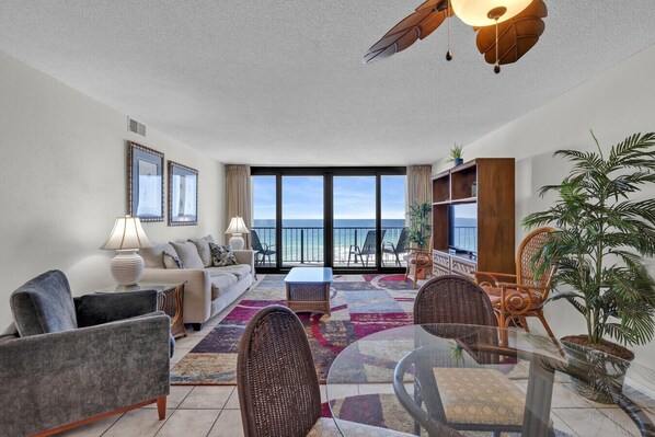 Interior - You cannot get closer to the beach than this! (Orange Beach)