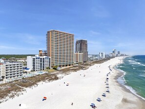 Beach nearby - You cannot get closer to the beach than this! (Orange Beach)