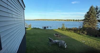 Rustic Lake Waubay Hunter’s Base Camp • 3BR/2BA