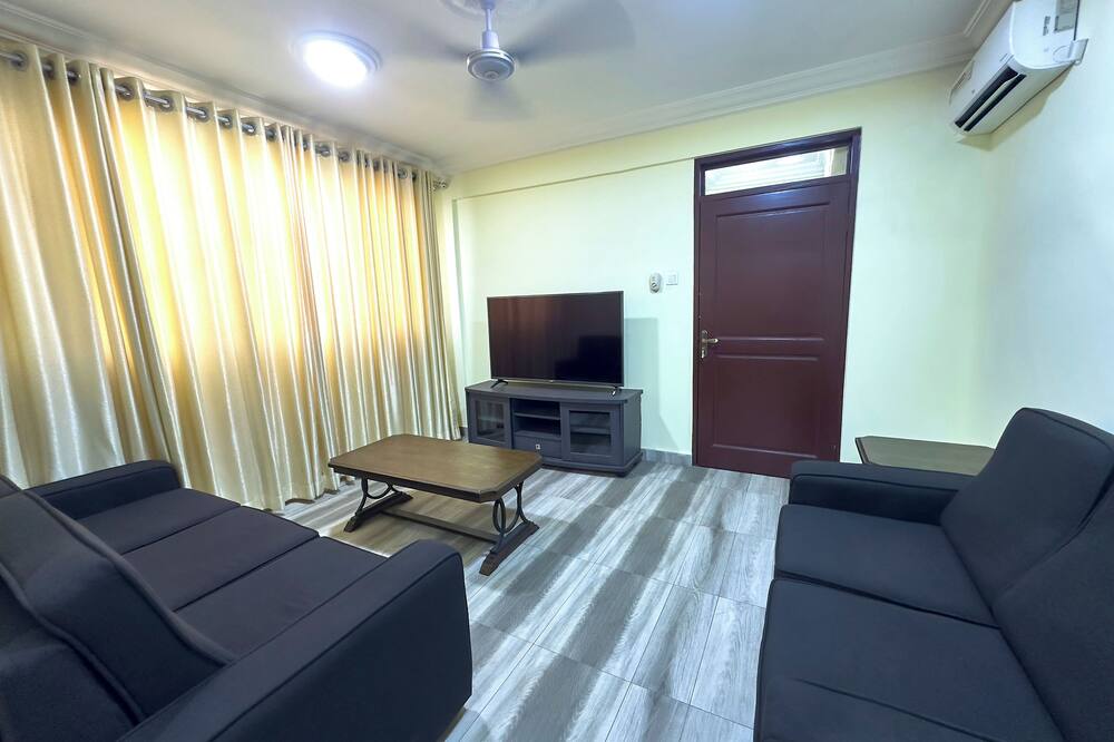 LuxeHomes