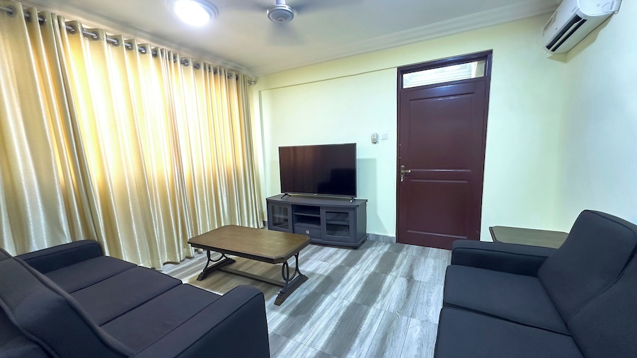 LuxeHomes