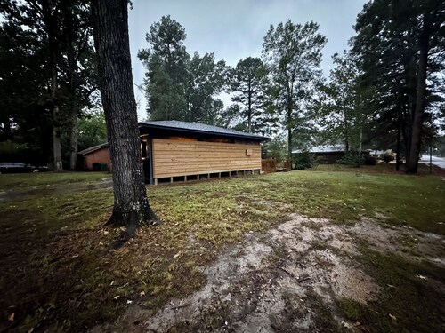 3 Mi to Saracen Landing! Family Getaway w/ Deck