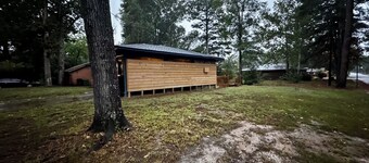 3 Mi to Saracen Landing! Family Getaway w/ Deck