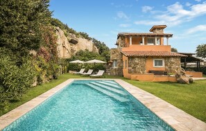 Pool - Awesome home in Abbiadori (Abbiadori)