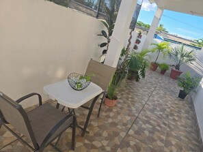 Outdoor dining - ALOJAMIENTO CANDELARIA CAMPECHE (Candelaria)